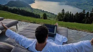 Ad creative on Telegram Ads